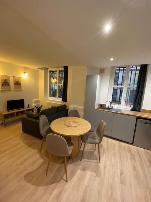 Cozy 1Br+Sofa Bed In Lyon Center Appartement Buitenkant foto