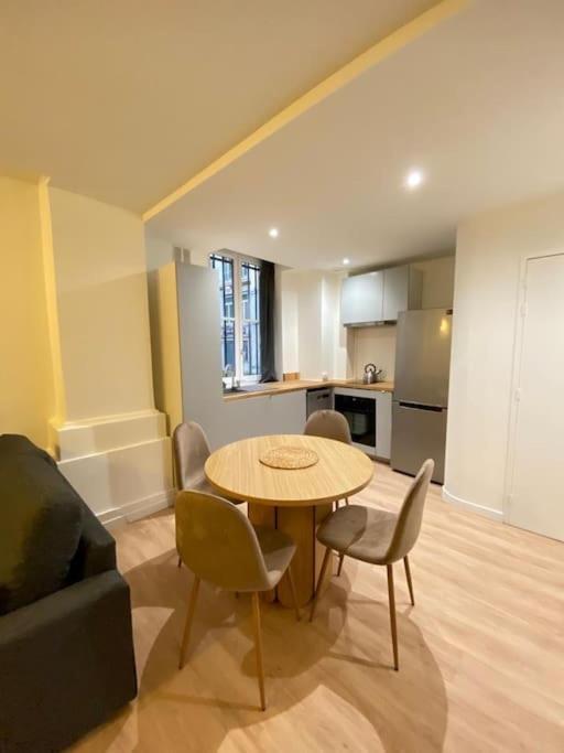 Cozy 1Br+Sofa Bed In Lyon Center Appartement Buitenkant foto